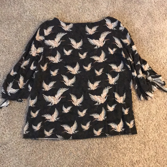 H&M | Swan Top - Picture 3 of 5